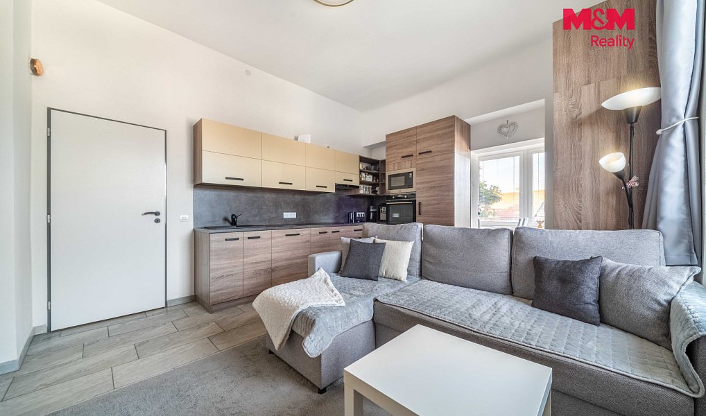 Prodej bytu 4+kk 64 m², Lochovice – náhled fotky 12