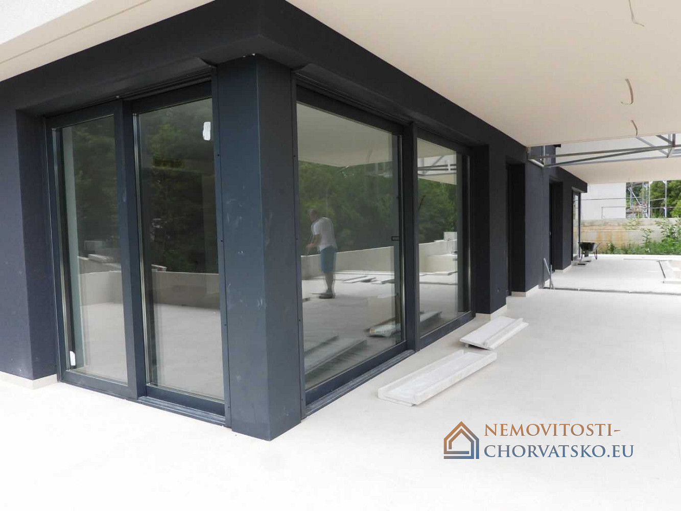 Prodej bytu 1+kk 129 m² – pohled 3