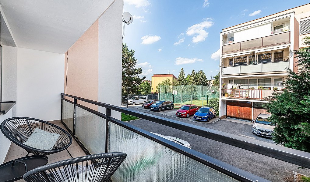 Prodej bytu 4+kk 75 m², Benešov – náhled fotky 30