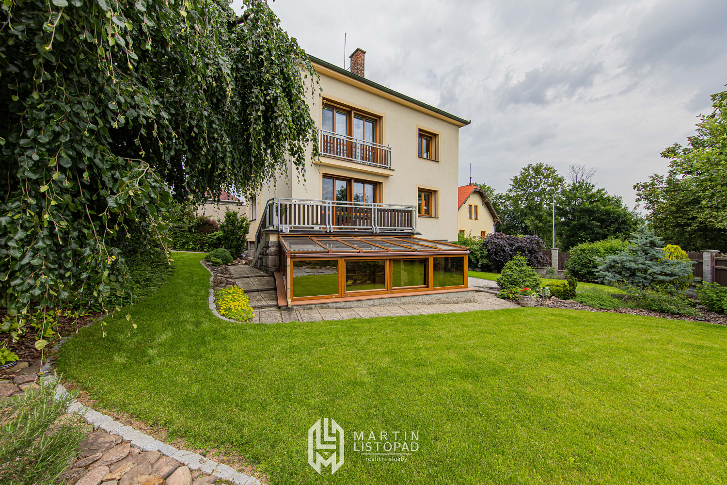 Prodej domu 250 m² s pozemkem 684 m²