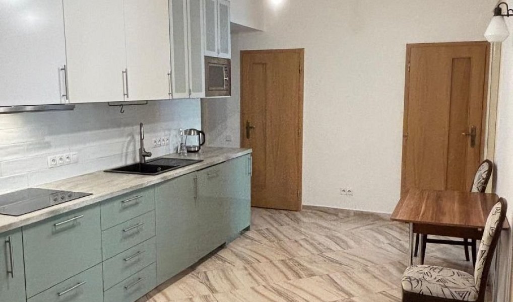 Prodej bytu 3+1 94 m², Praha – náhled fotky 2