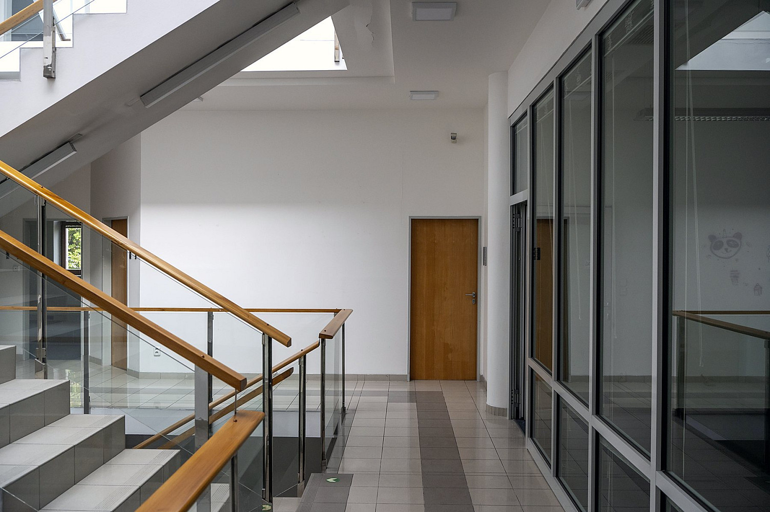 Pronájem kanceláře 1 290 m² – fotografie 3