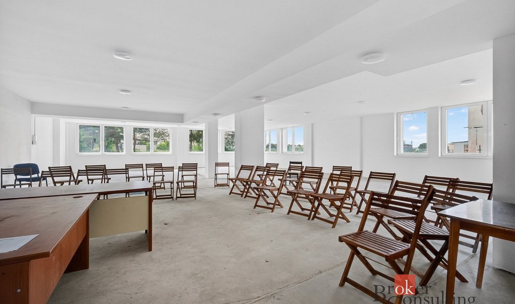 Prodej obchodních prostor 488 m², Mlékojedy – náhled fotky 4