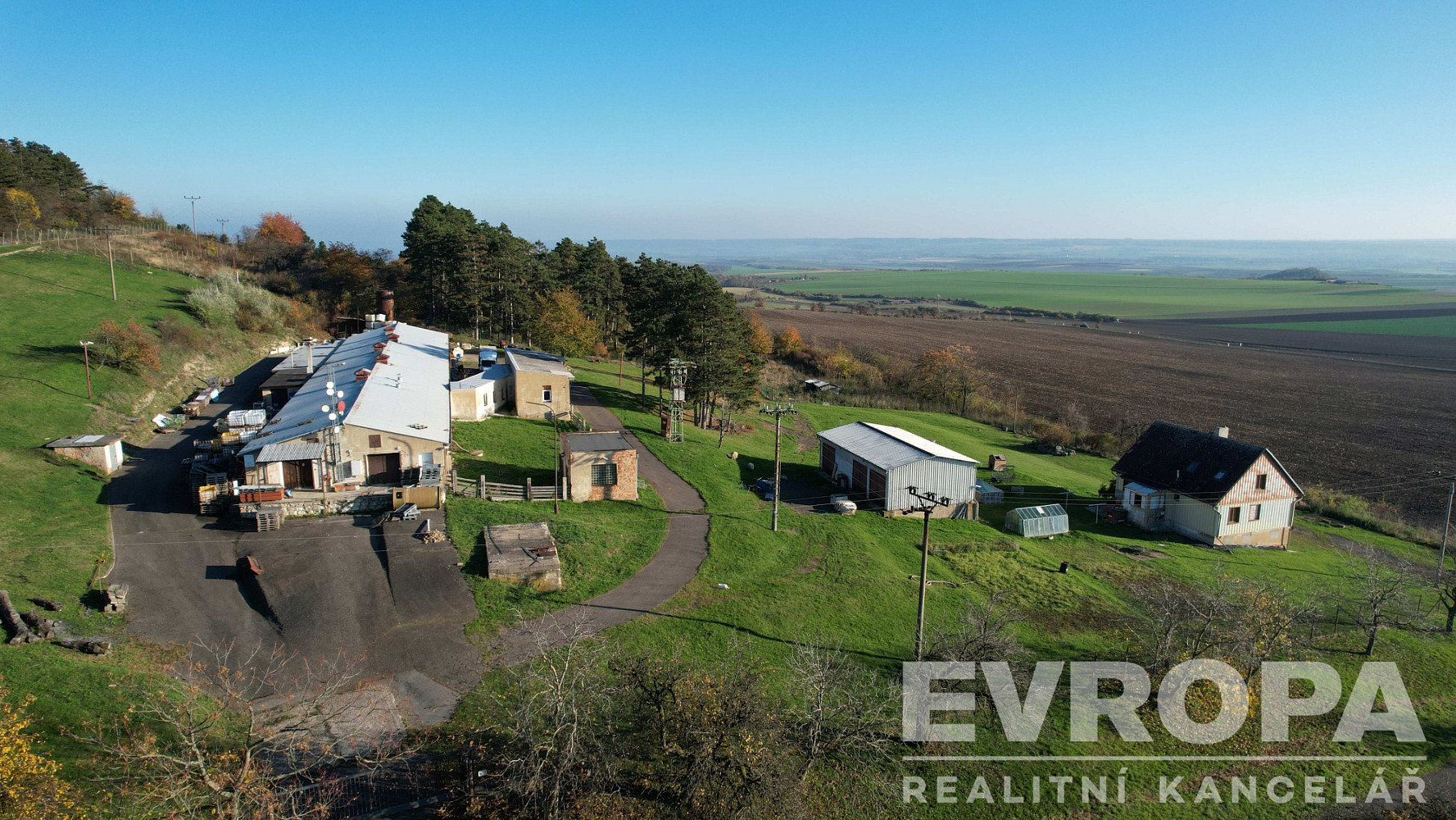 Prodej výrobních prostor 1 700 m² – fotografie 4