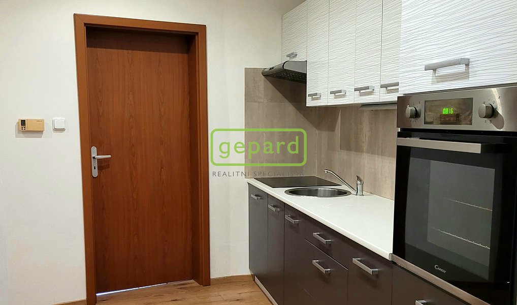 Pronájem bytu 2+1 66 m², Liberec – náhled fotky 3