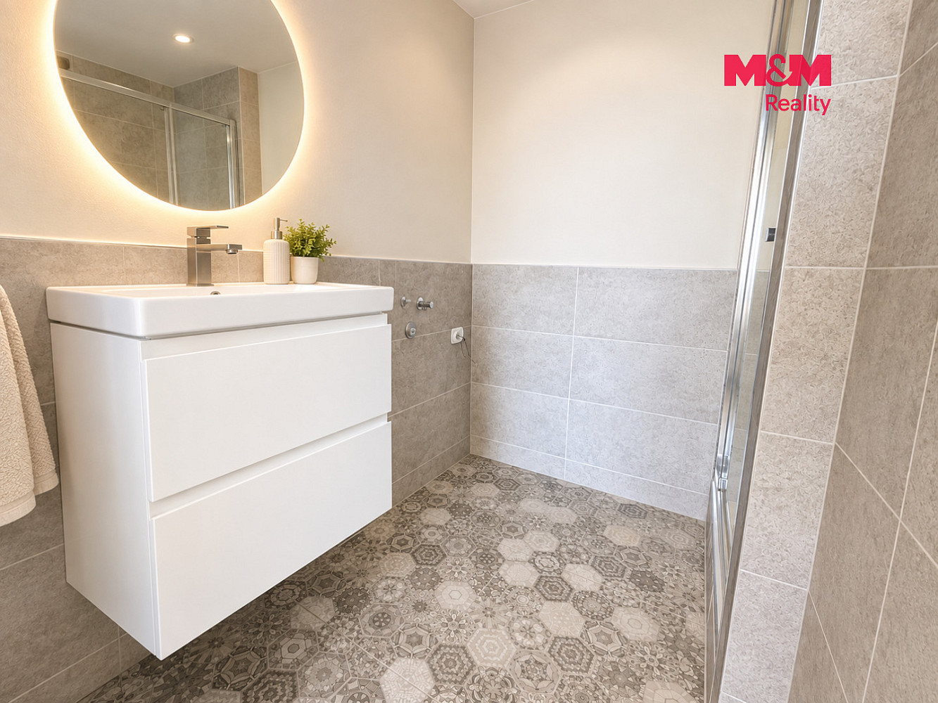 Pronájem bytu 2+kk 34 m² – fotografie 3