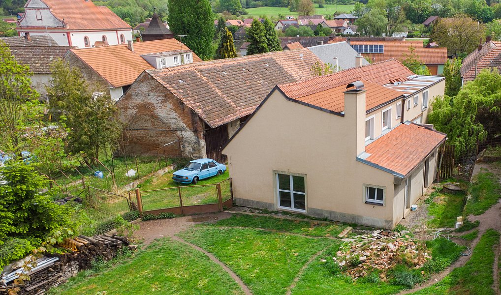 Prodej domu 207 m² s pozemkem 1 227 m², Lnáře – náhled fotky 25