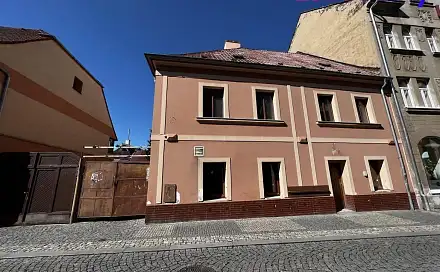 Prodej domu 300 m² s pozemkem 451 m², Chomutovská, Jirkov, okres Chomutov