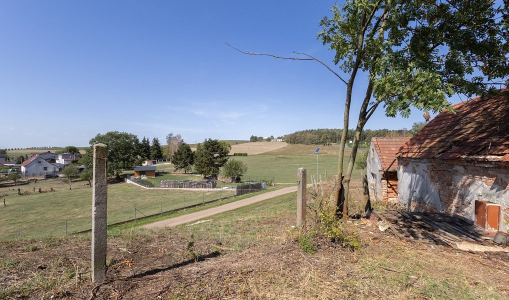 Prodej domu 150 m² s pozemkem 886 m², Břasy – náhled fotky 9