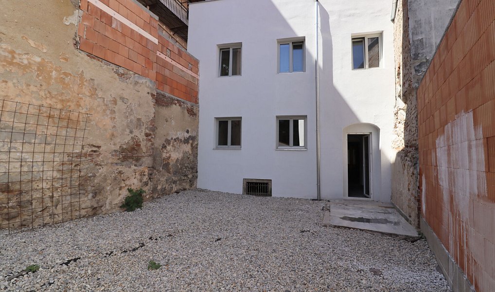 Prodej nájemního domu, činžáku 386 m², Písek – náhled fotky 16