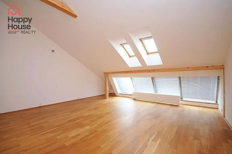 Pronájem bytu 3+kk 128 m² – fotografie 3