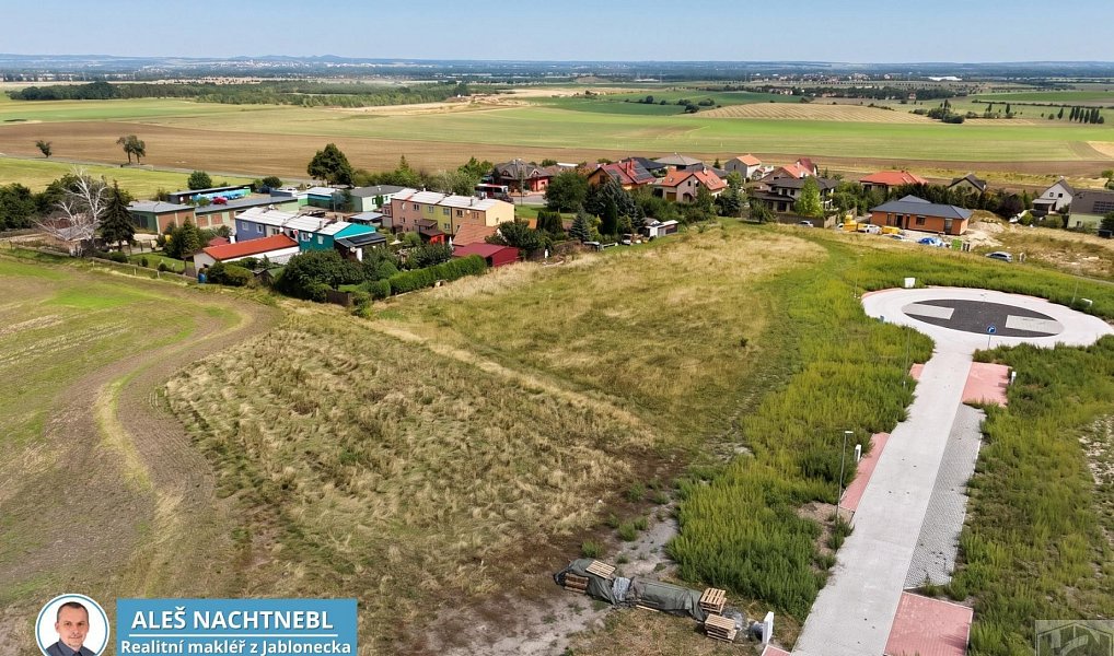 Prodej stavebního pozemku 800 m², Dřínov – náhled fotky 3