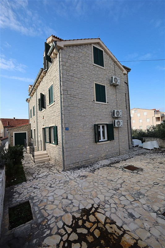 Prodej domu 129 m² s pozemkem 1 m²