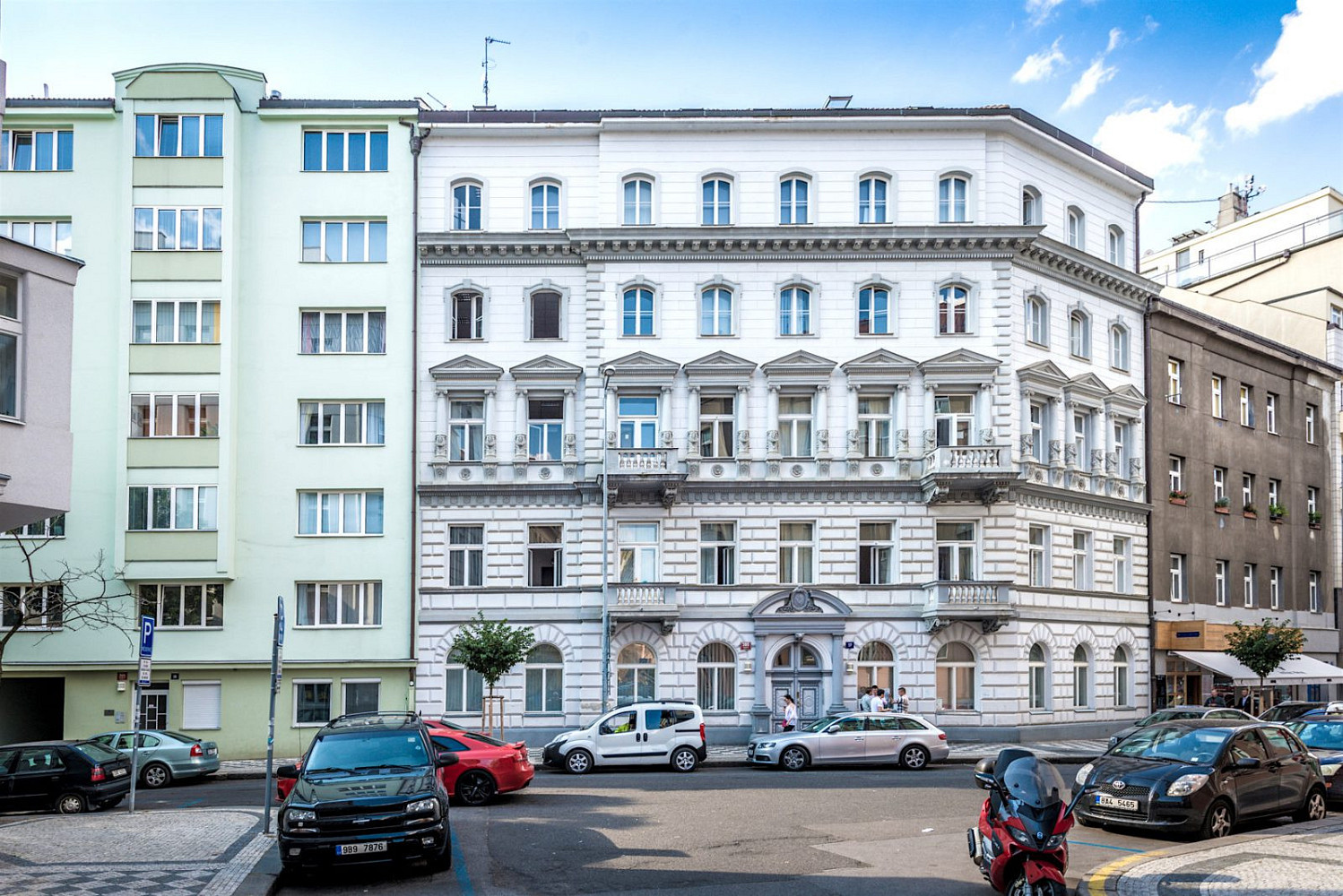 Pronájem kanceláře 234 m²