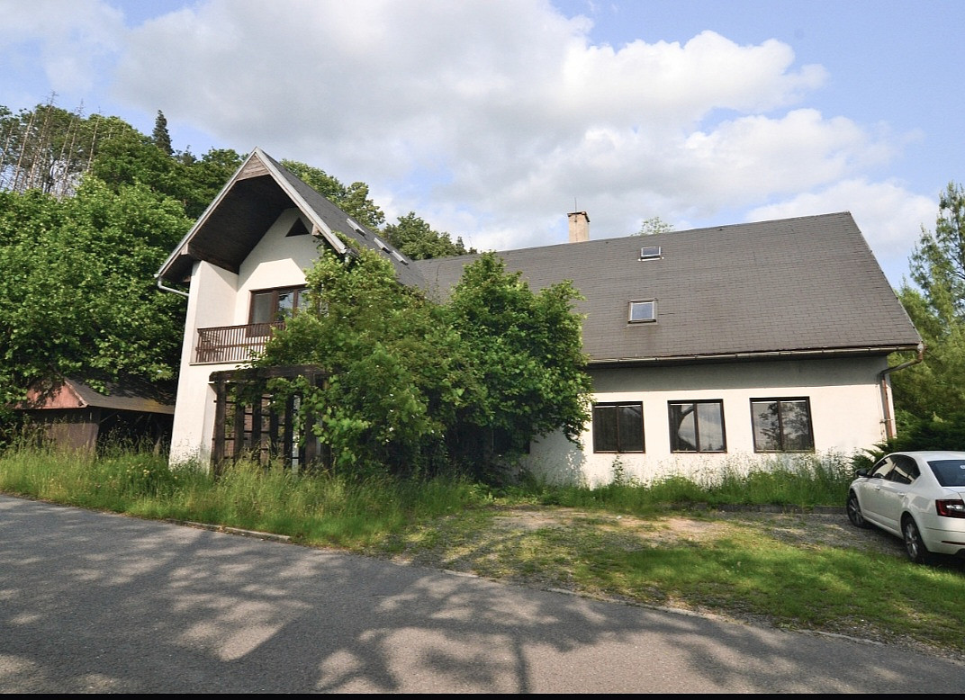 Prodej domu 332 m² s pozemkem 1 094 m² — photo 2