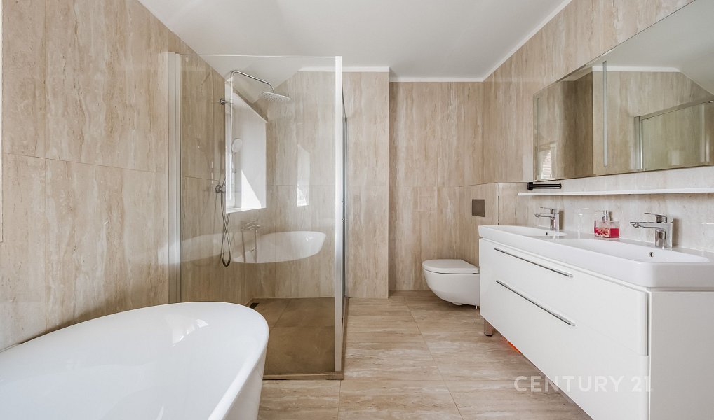 Prodej domu 189 m² s pozemkem 1 054 m², Horoušany – náhled fotky 14
