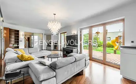 Pronájem domu 315 m² s pozemkem 1 493 m², Nad Podbabskou skálou, Praha 6 - Lysolaje