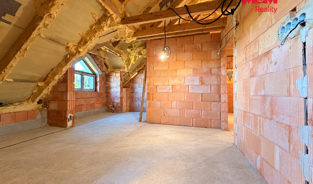 Prodej domu 253 m² s pozemkem 1 752 m², Dubno – náhled fotky 14