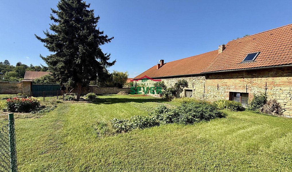 Prodej domu 241 m² s pozemkem 1 596 m², Křesín – náhled fotky 29