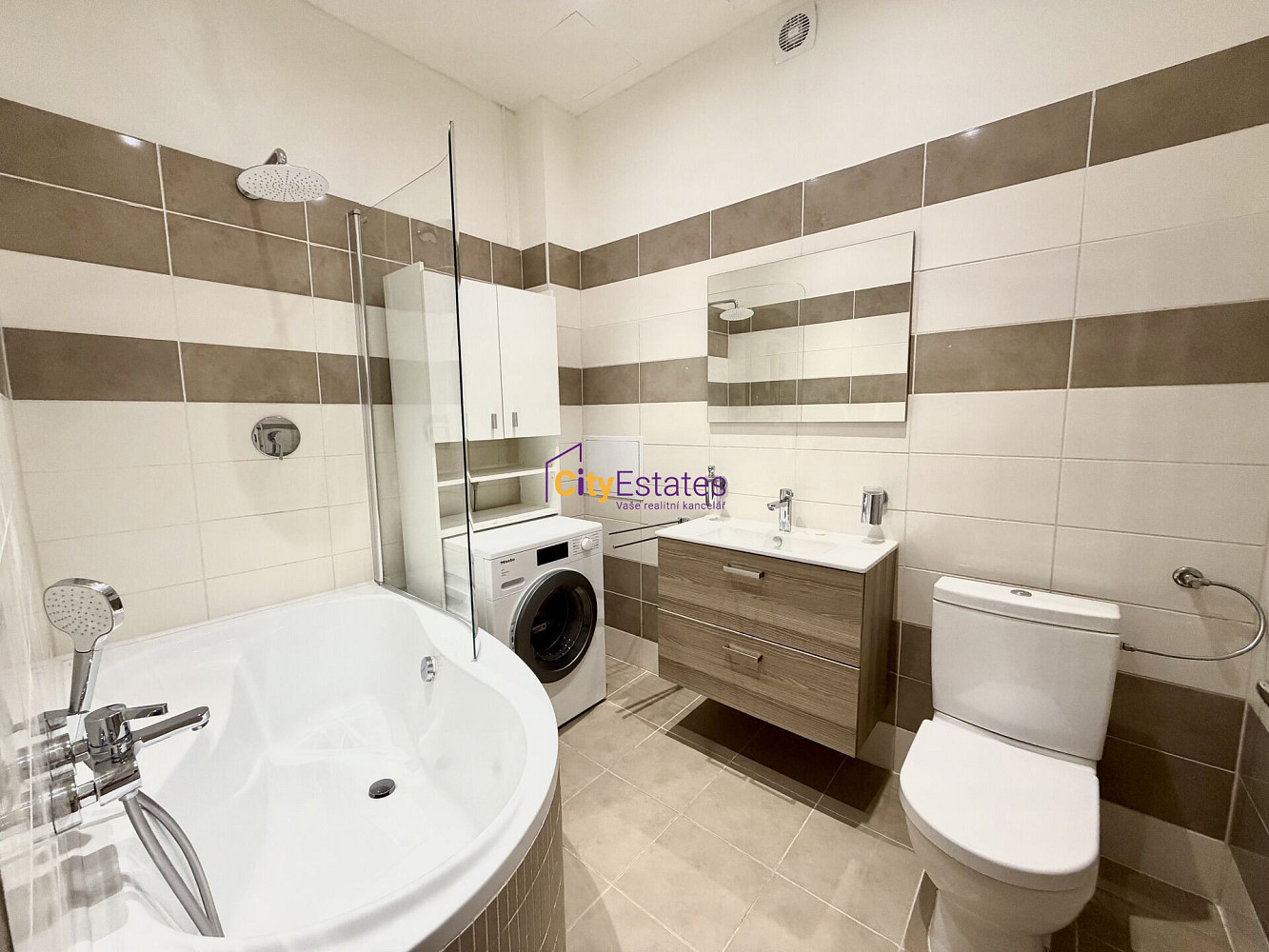 Prodej bytu 2+kk 52 m² – fotografie 2