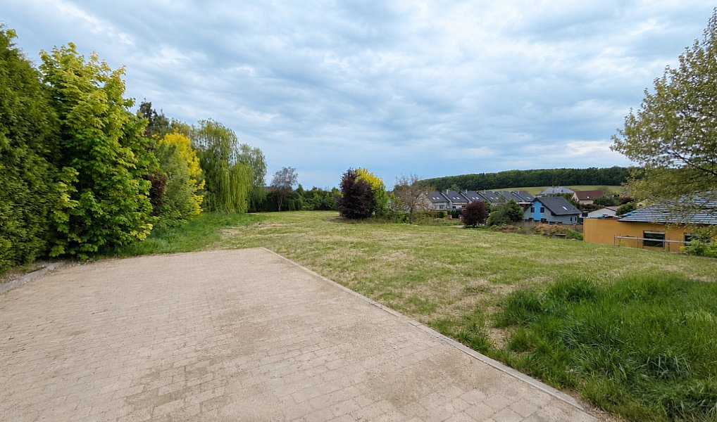 Prodej stavebního pozemku 1 377 m², Tršice – náhled fotky 5