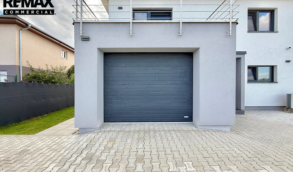Prodej domu 220 m² s pozemkem 726 m², Polerady – náhled fotky 33