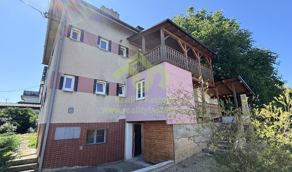Prodej domu 228 m² s pozemkem 1 076 m², Rokycany – náhled fotky 9