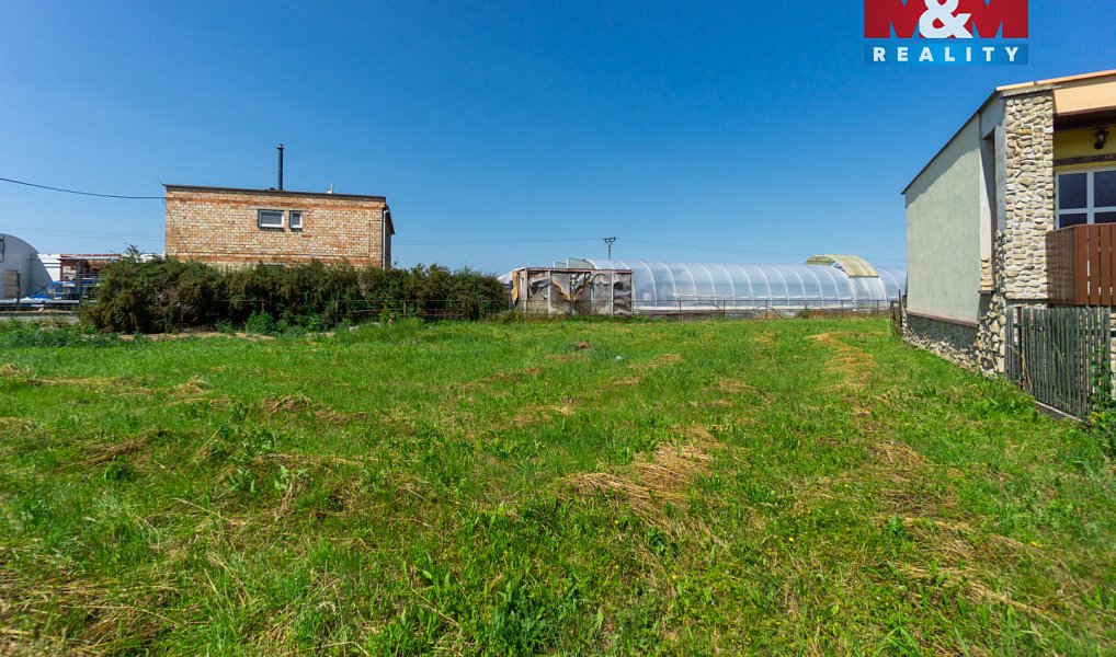 Prodej stavebního pozemku 2 012 m², Ráby – náhled fotky 2