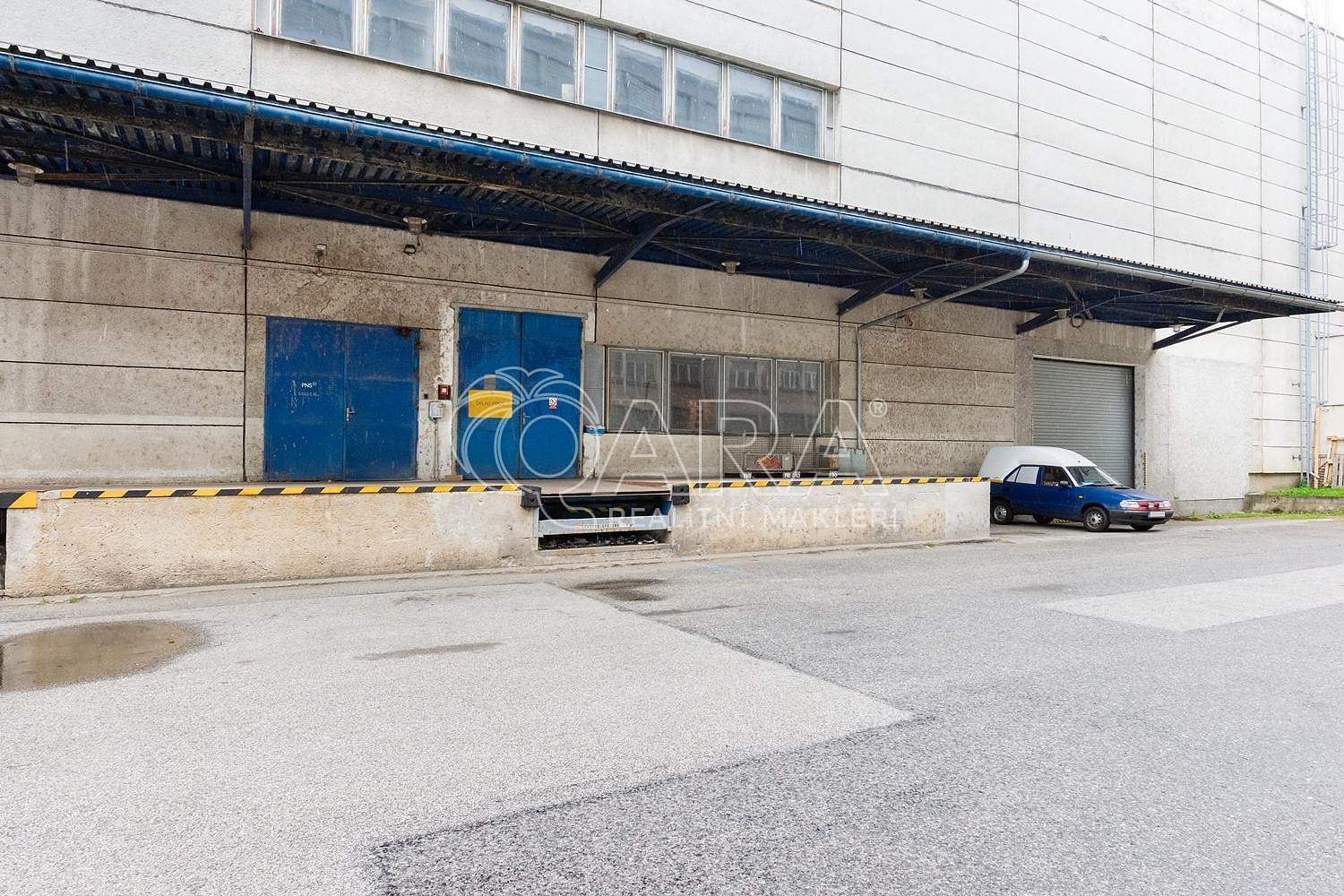 Pronájem skladovacích prostor 750 m² – fotografie 3