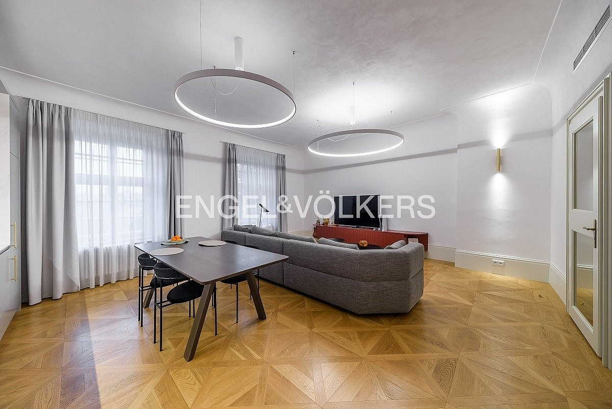 Pronájem bytu 2+kk 72 m² — photo 3