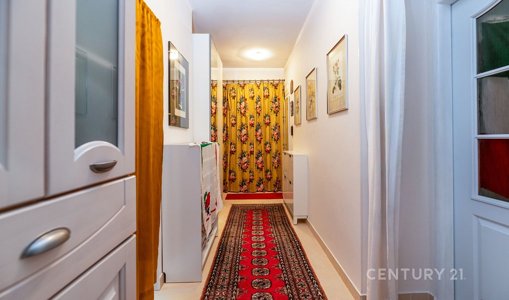 Prodej bytu 2+1 70 m², Praha – náhled fotky 9