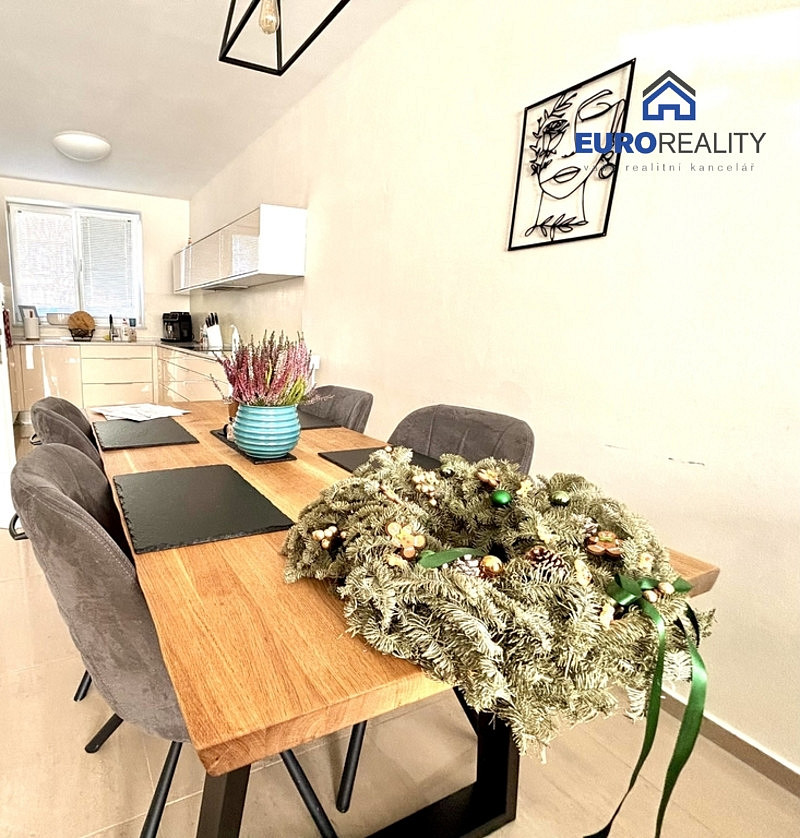 Prodej domu 194 m² s pozemkem 149 m² – fotografie 3