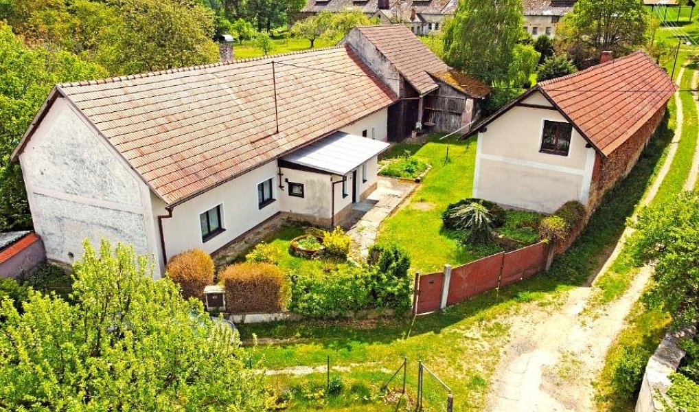 Prodej domu 130 m² s pozemkem 1 313 m², Golčův Jeníkov – náhled fotky 2