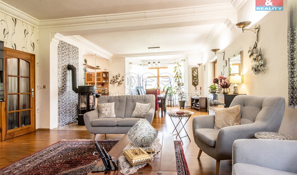 Prodej domu 250 m² s pozemkem 2 077 m², Nový Bor – náhled fotky 4