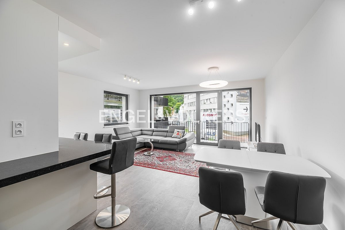 Pronájem bytu 3+kk 97 m² — photo 2
