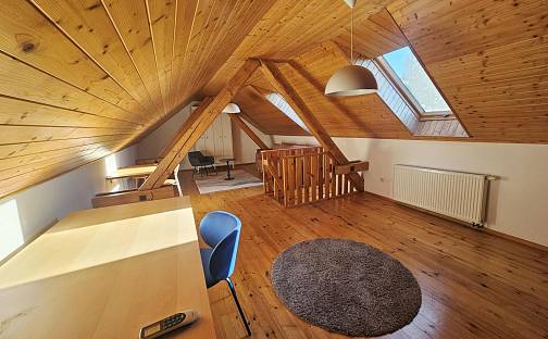 Pronájem bytu 2+kk 75 m², Na Návsi, Babice, okres Praha-východ