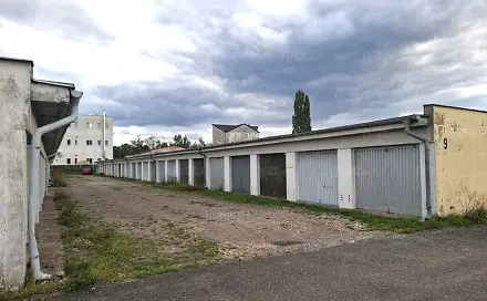 Prodej garáže Hradec Králové Pouchov, U Mostku, Hradec Králové - Pouchov