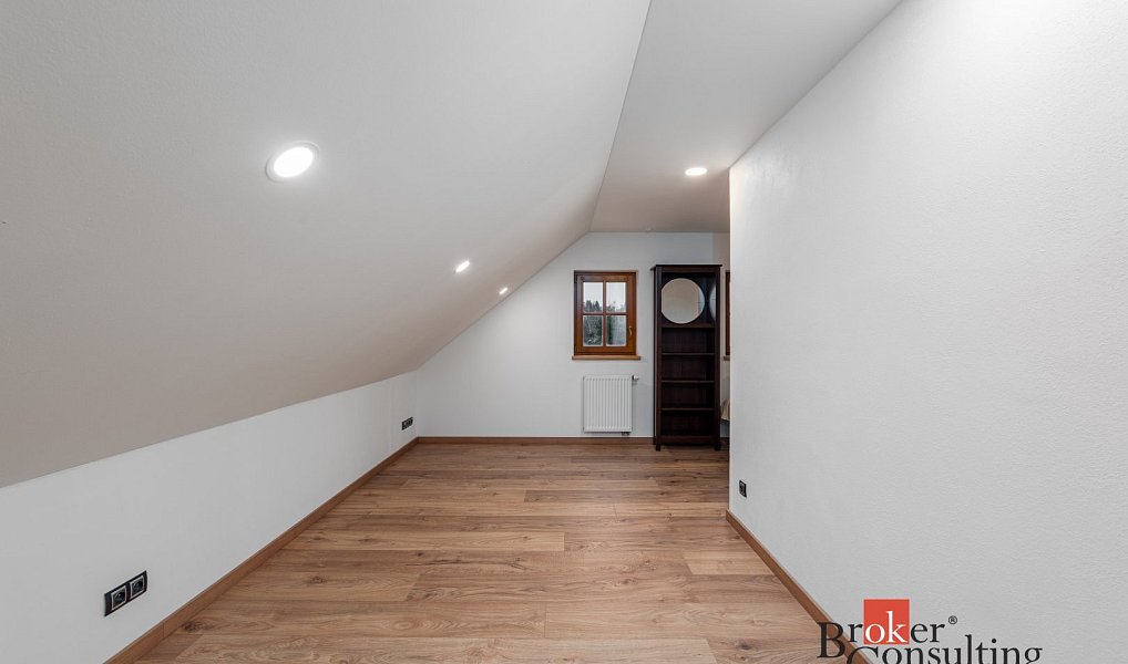 Prodej bytu 4+kk 120 m², Plzeň – náhled fotky 12