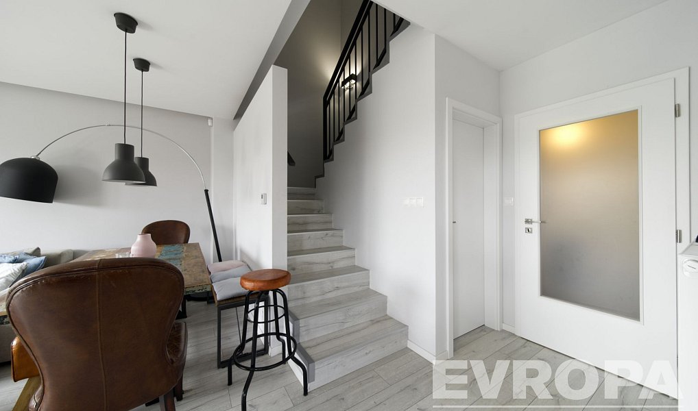 Prodej domu 130 m² s pozemkem 278 m², Plzeň – náhled fotky 7