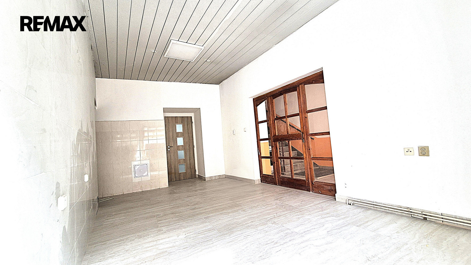 Pronájem obchodních prostor 70 m² — photo 4