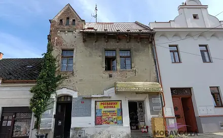 Prodej domu 350 m² s pozemkem 676 m², Zámecké náměstí, Žleby, okres Kutná Hora