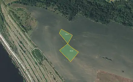 Prodej pole 5 033 m², Mělník