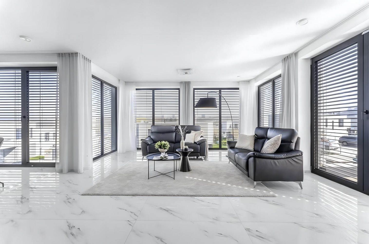 Prodej domu 290 m² s pozemkem 820 m² — photo 2