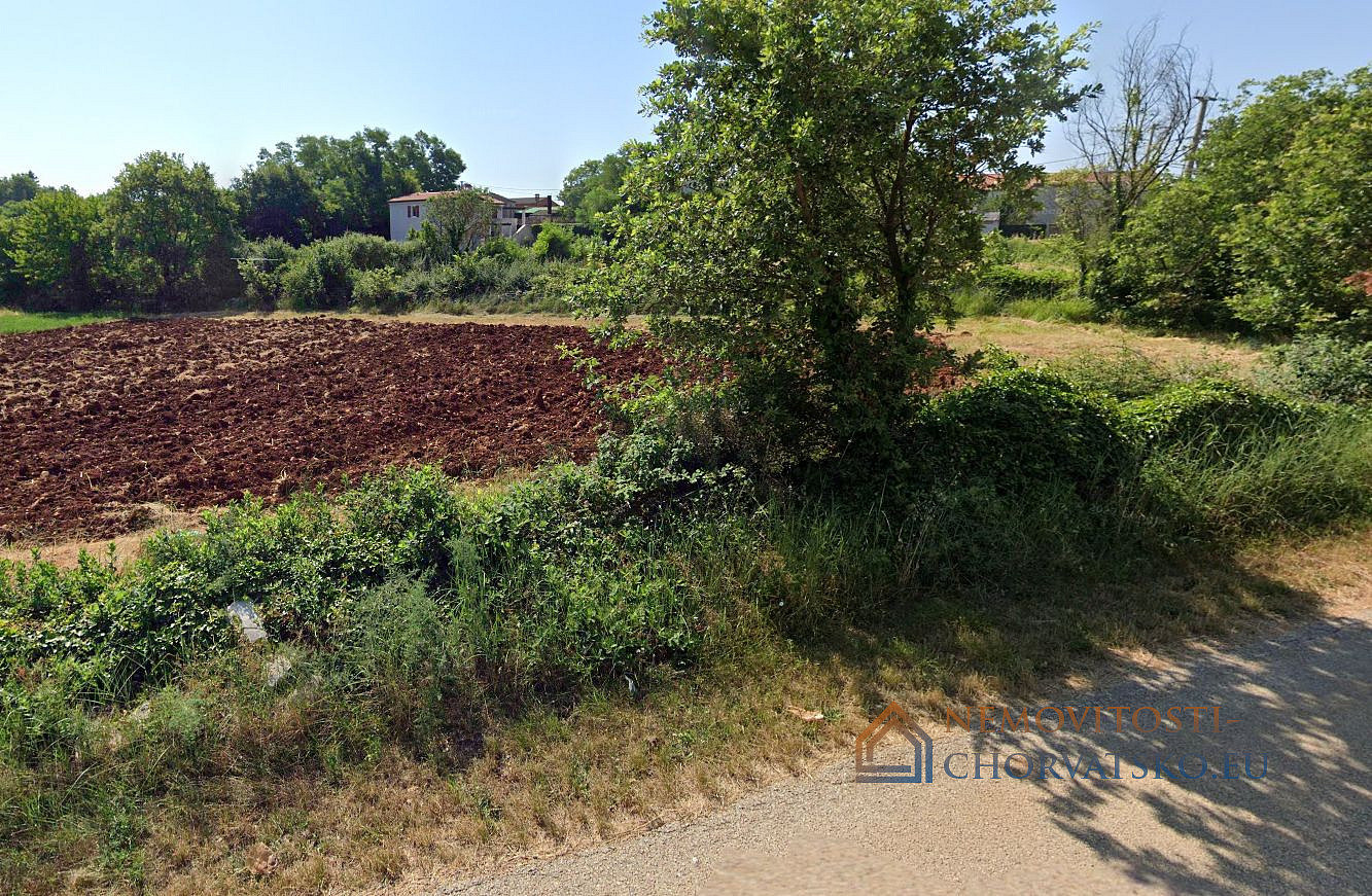 Prodej stavebního pozemku 2 093 m² - Widok 4