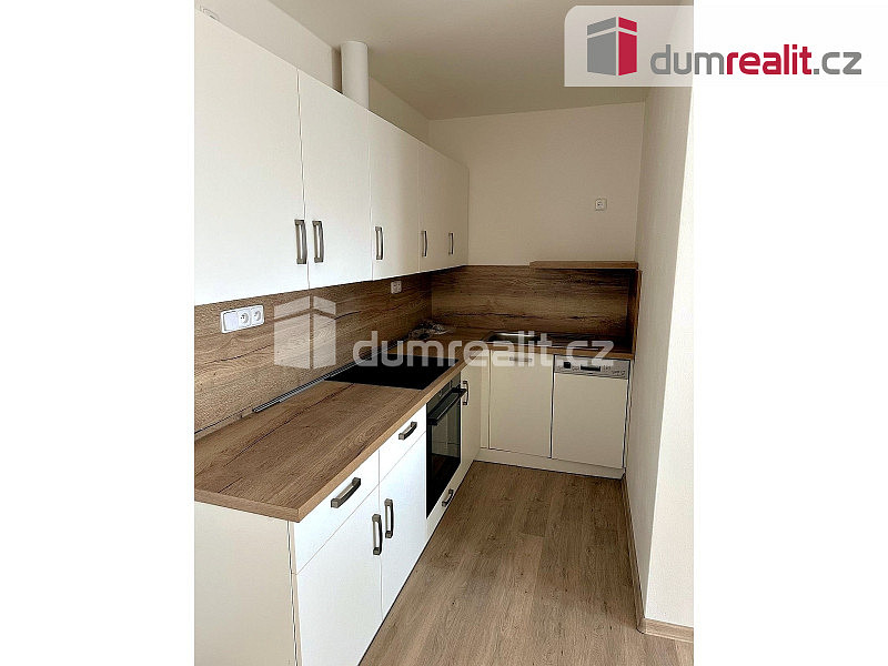 Pronájem bytu 2+kk 72 m² — photo 3
