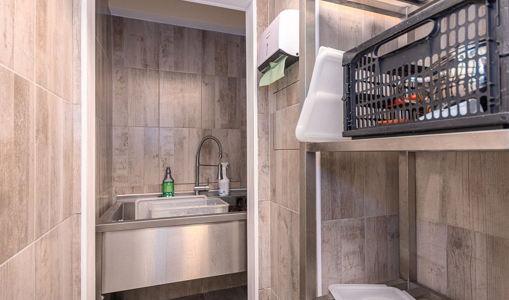 Prodej obchodních prostor 68 m², Praha – náhled fotky 6