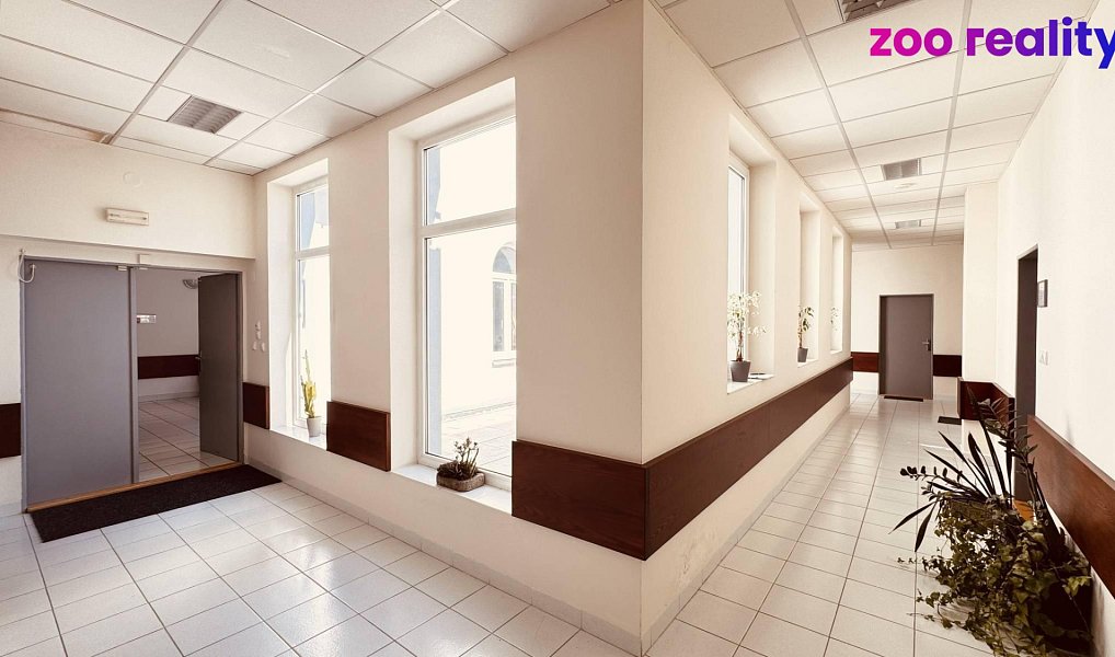 Pronájem kanceláře 31 m², Jindřichův Hradec – náhled fotky 5