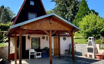 Prodej chaty/chalupy 18 m² s pozemkem 695 m², Mnichovice, okres Praha-východ