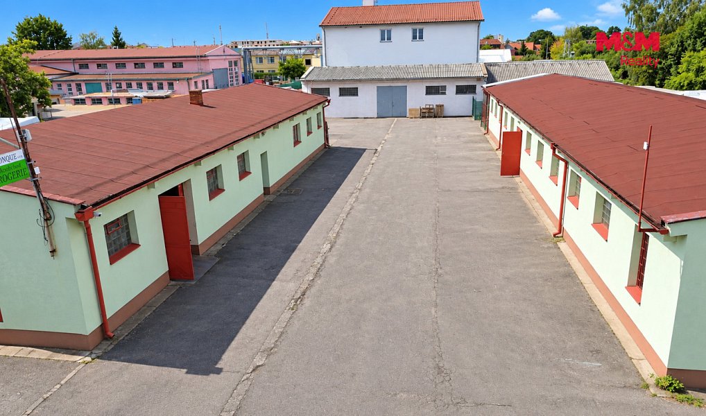 Pronájem obchodních prostor 340 m², Staré Hradiště – náhled fotky 11