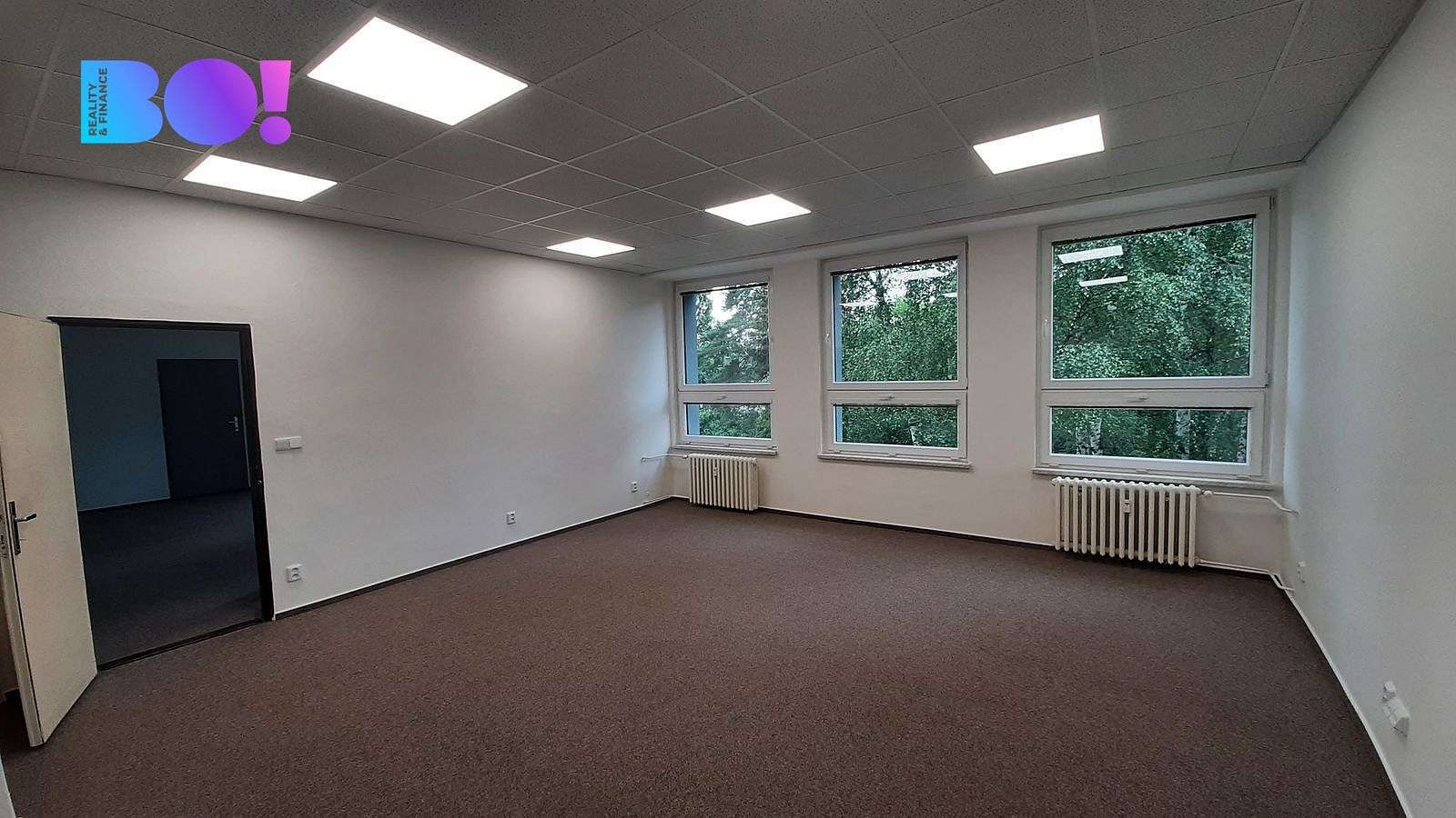 Pronájem kanceláře 820 m² – fotografie 4
